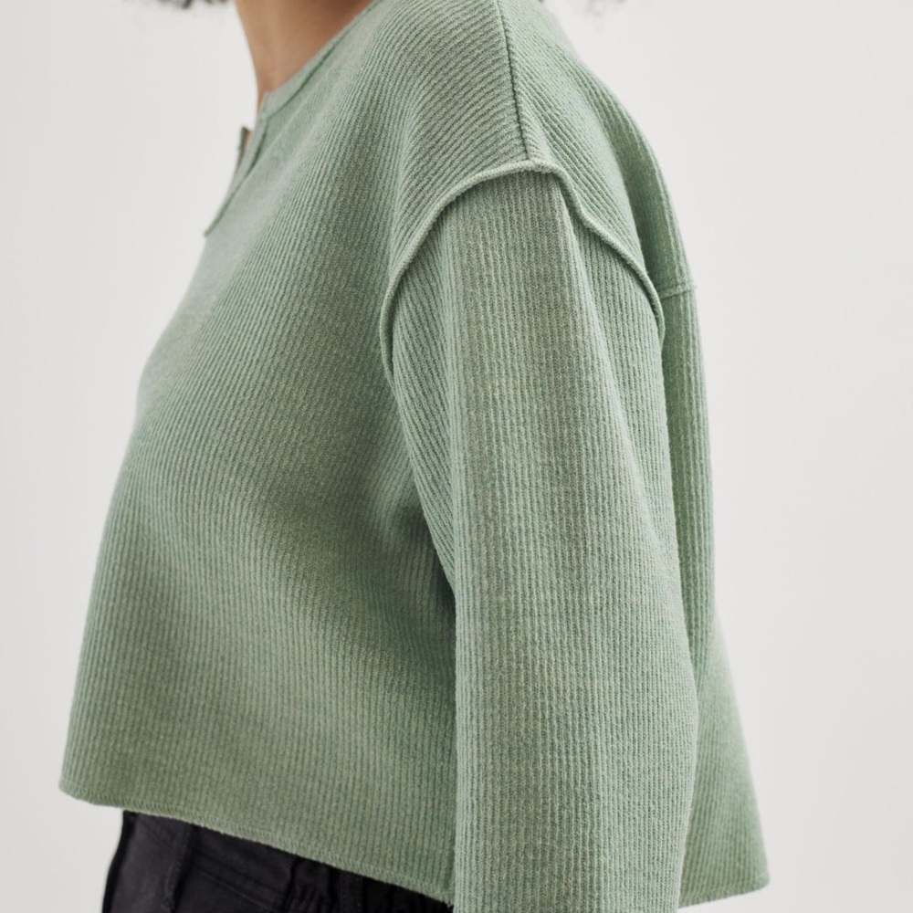 Urban Outfitters Parker Notched Long Sleeve Top - Picture 3 of 5